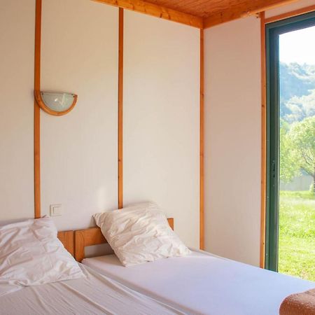 Les Chalets De Booz Saint-Germain-du-Teil المظهر الخارجي الصورة
